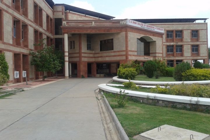 https://cache.careers360.mobi/media/colleges/social-media/media-gallery/4739/2018/9/15/College Building View of CU Shah College of Engineering and Technology_Campus-View.jpg
